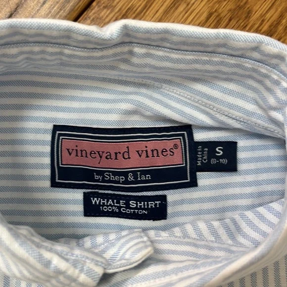Vineyard Vines NWOT Youth Boys S (8-10) Navy/White stripe Oxford - Picture 4 of 5